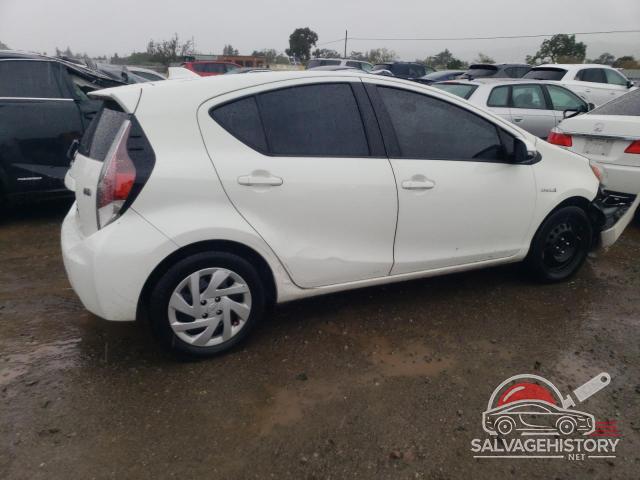 JTDKDTB39F1093965 2015 TOYOTA PRIUS photo no. 3