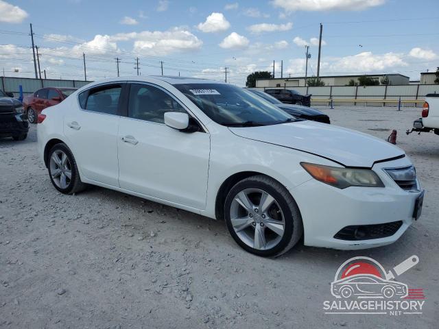 19VDE1F57DE018271 2013 ACURA ILX photo no. 4