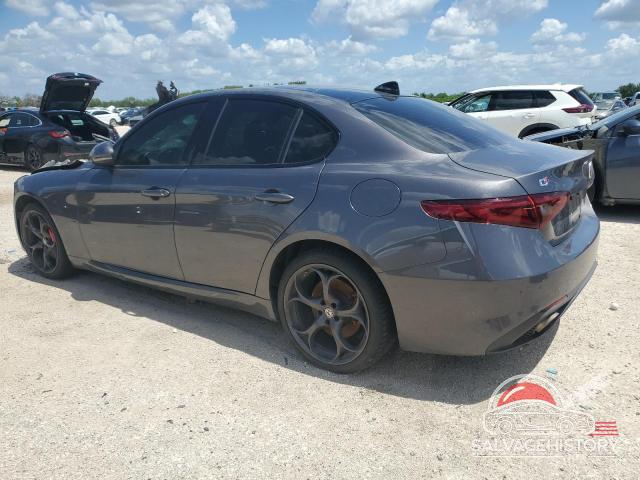 ZARFAEEN2J7576051 2018 ALFA ROMEO GIULIA photo no. 2