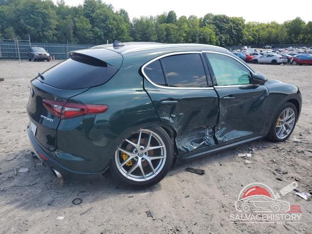 ZASPAKBN7M7D14927 2021 ALFA ROMEO STELVIO photo no. 3