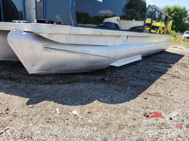 WAC36414B020 2020 ALOH PONTOON photo no. 9