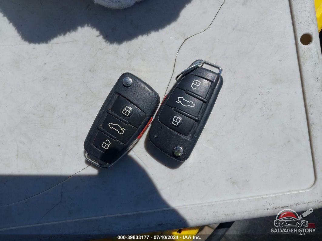 WAUUPBFFXHA108830 2017 AUDI A3 E-TRON photo no. 11