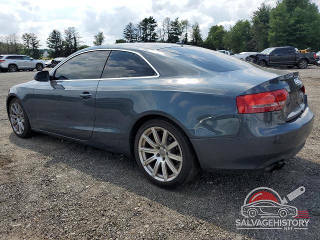 WAULFAFR4BA057870 2011 AUDI A5 photo no. 2