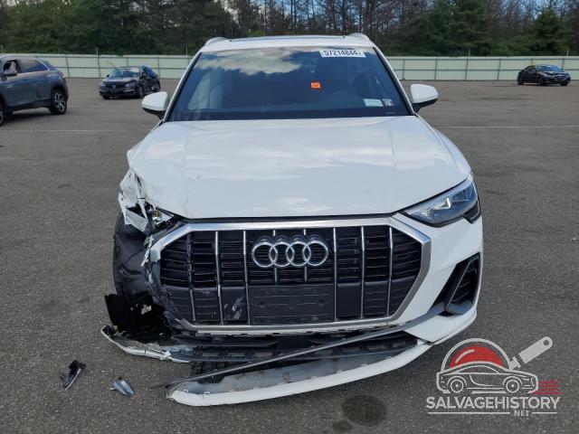WA1DECF30N1094818 2022 AUDI Q3 PREMIUM photo no. 5
