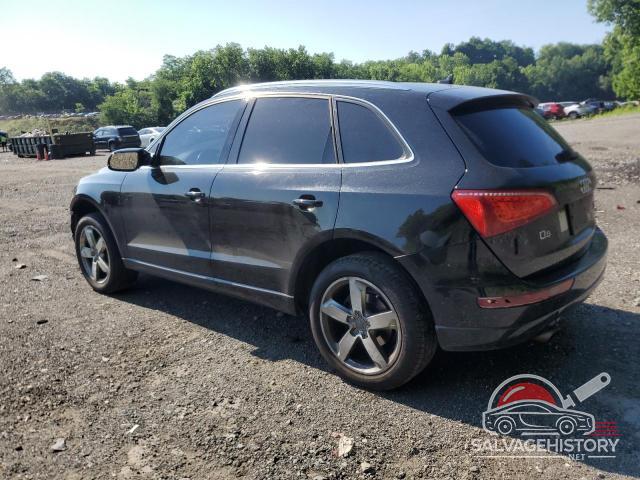 WA1LKAFPXAA060858 2010 AUDI Q5 photo no. 2