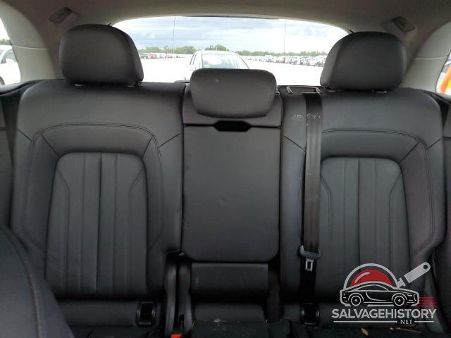 WA1BNAFY6K2048102 2019 AUDI Q5 photo no. 10