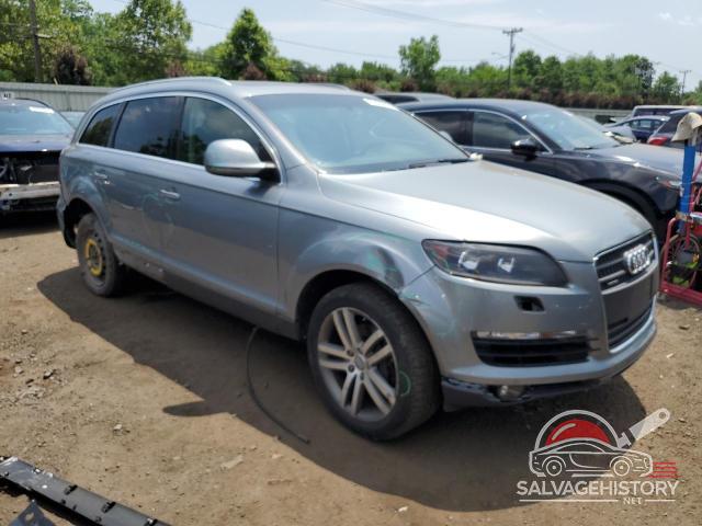 WA1AY74L89D016571 2009 AUDI Q7 photo no. 4