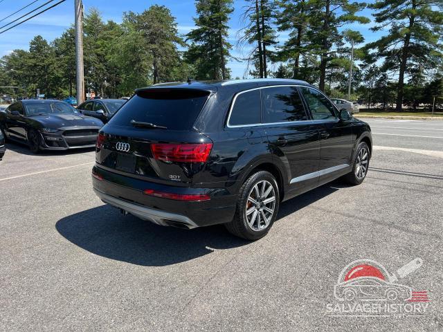WA1VAAF79HD012174 2017 AUDI Q7 photo no. 4