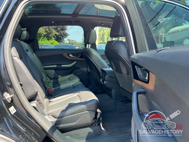 WA1VAAF79HD012174 2017 AUDI Q7 photo no. 6
