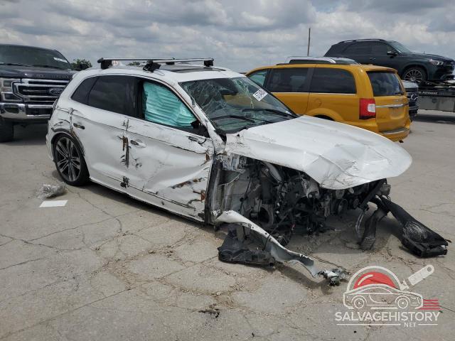 WA1A4AFY9J2086730 2018 AUDI SQ5 photo no. 4