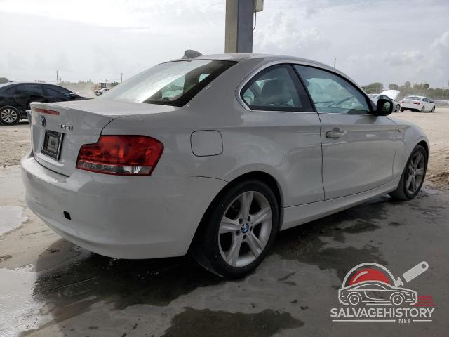WBAUP7C58DVP24733 2013 BMW 1 SERIES photo no. 3