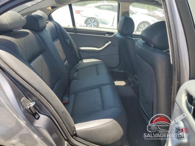WBAET37422NJ18156 2002 BMW 3 SERIES photo no. 10