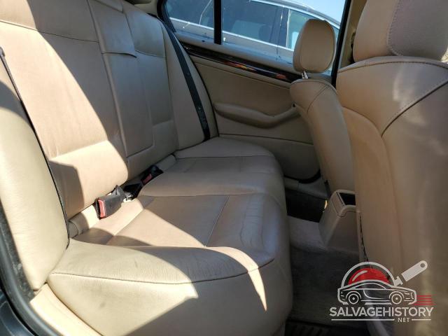 WBAAZ33404KP83970 2004 BMW 3 SERIES photo no. 10