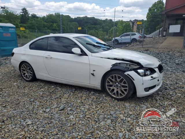WBAWB33509P137647 2009 BMW 3 SERIES photo no. 4