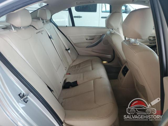 WBA3A5C54CF257076 2012 BMW 3 SERIES photo no. 10