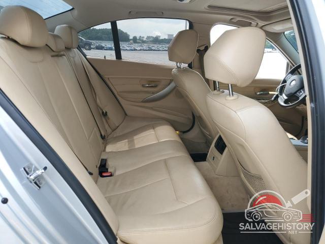 WBA3A5C56CF350097 2012 BMW 3 SERIES photo no. 10