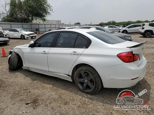 WBA3C1C54CF430498 2012 BMW 3 SERIES photo no. 2