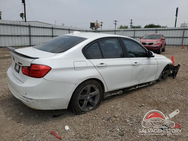 WBA3C1C54CF430498 2012 BMW 3 SERIES photo no. 3