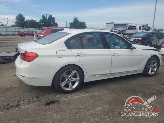 WBA3B5G57DNS04225 2013 BMW 3 SERIES photo no. 3
