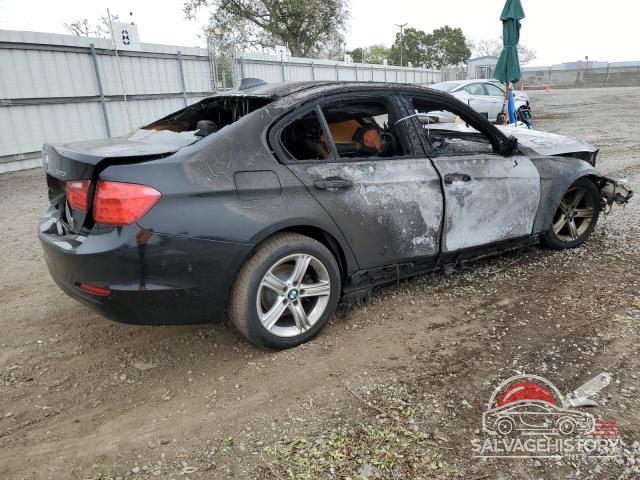 WBA3B1C56EP680924 2014 BMW 3 SERIES photo no. 3