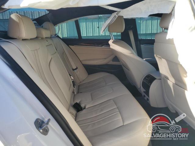 WBAJE5C50JG918721 2018 BMW 5 SERIES photo no. 10