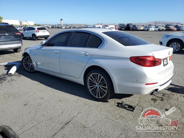 WBAJE5C50JG918721 2018 BMW 5 SERIES photo no. 2