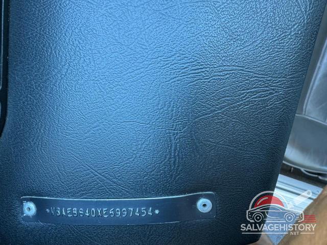 WBAEB840XE6997454 1984 BMW 6 SERIES photo no. 10