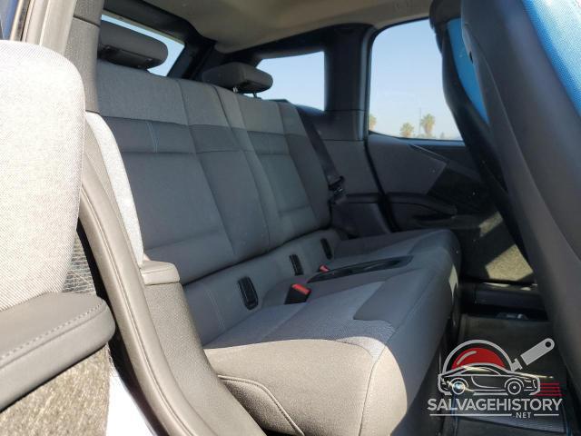 WBY1Z8C3XHV890776 2017 BMW I SERIES photo no. 10