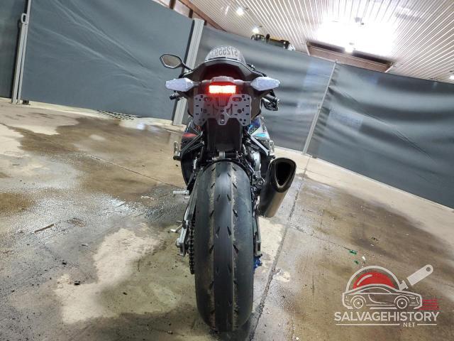 WB10P0305R6J53665 2024 BMW M 1000 RR photo no. 4