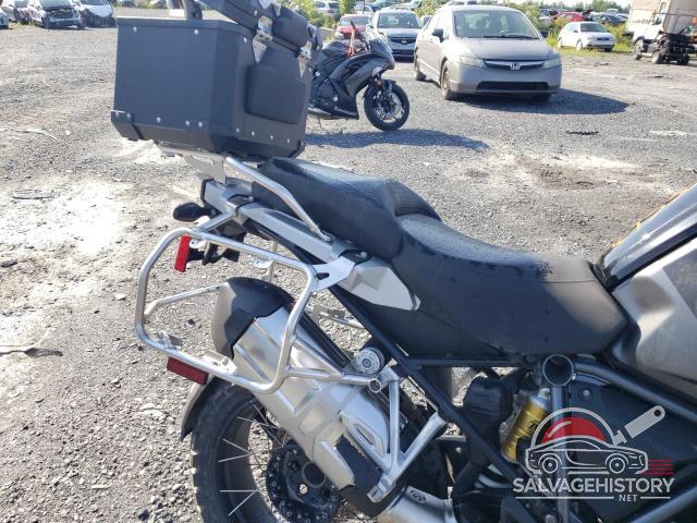 WB10M1309N6F26900 2022 BMW R-SERIES photo no. 6