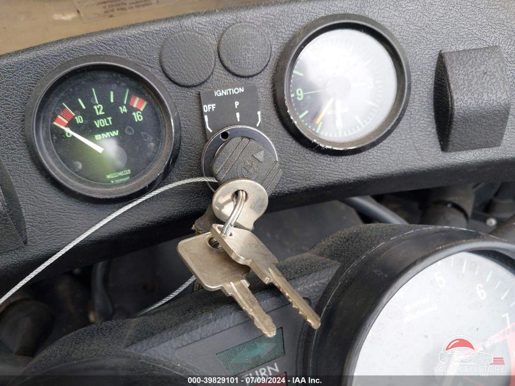 WB1044906C6242112 1982 BMW R100 photo no. 11