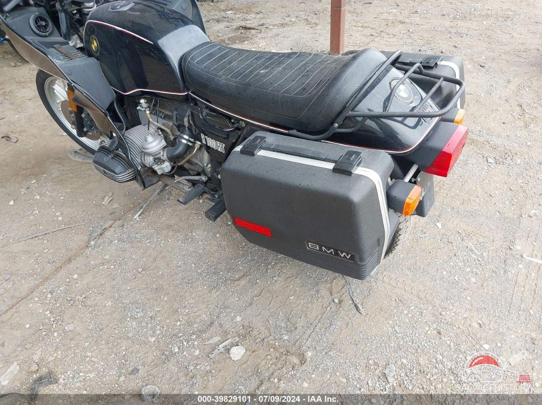 WB1044906C6242112 1982 BMW R100 photo no. 3