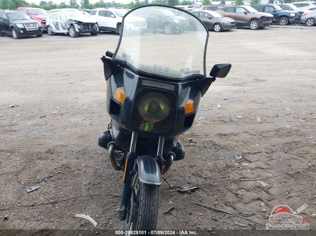 WB1044906C6242112 1982 BMW R100 photo no. 5