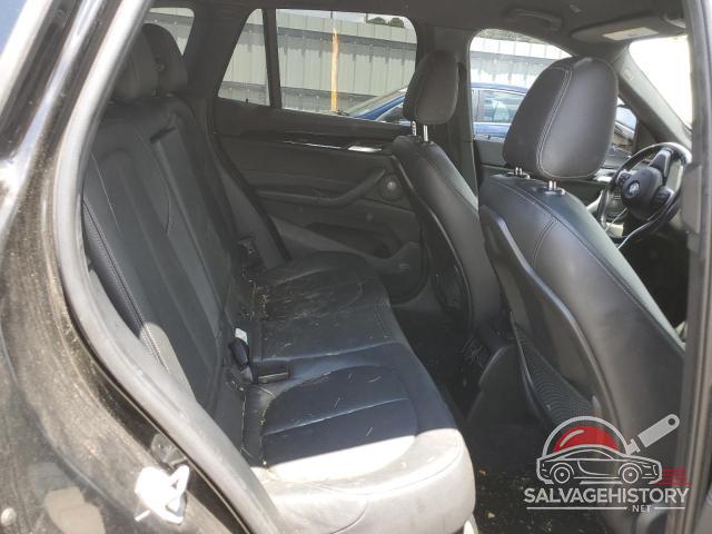 WBXHT3C35H5F70923 2017 BMW X1 photo no. 10
