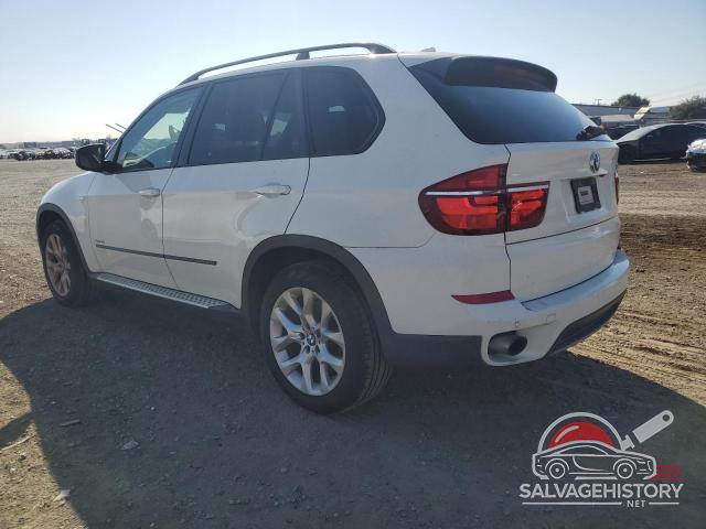 5UXZV4C56BL412723 2011 BMW X5 photo no. 2