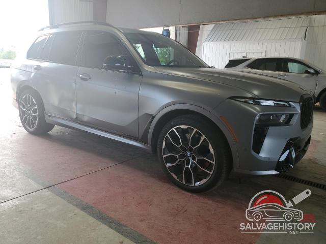 5UX33EM03R9S99812 2024 BMW X7 M60I photo no. 4