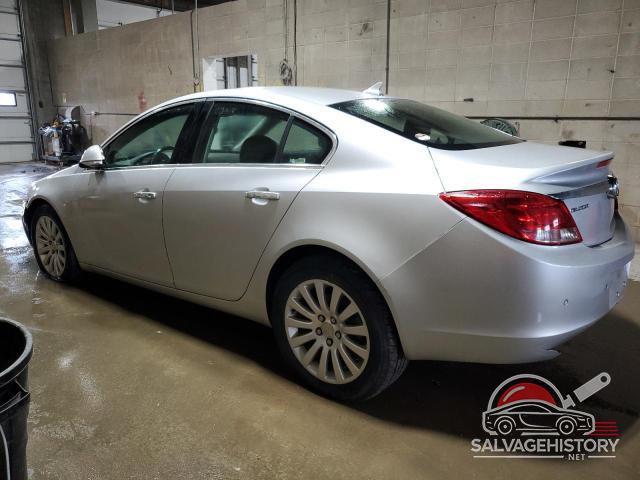 2G4GS5EV1D9176623 2013 BUICK REGAL photo no. 2