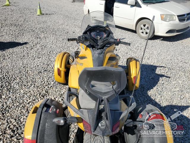 2BXNCBC19DV002300 2013 CAN-AM SPYDER photo no. 6