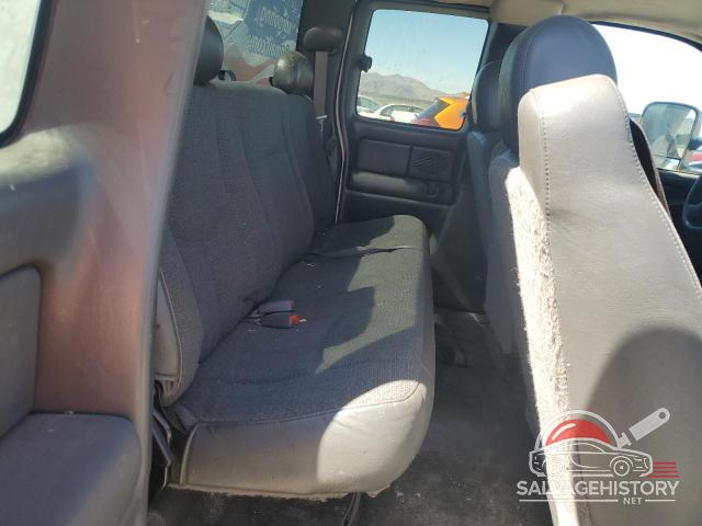 1GCHC29U95E161808 2005 CHEVROLET ALL Models photo no. 10