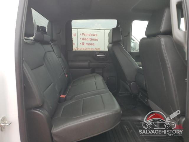 1GB4WRE78NF221915 2022 CHEVROLET ALL Models photo no. 10