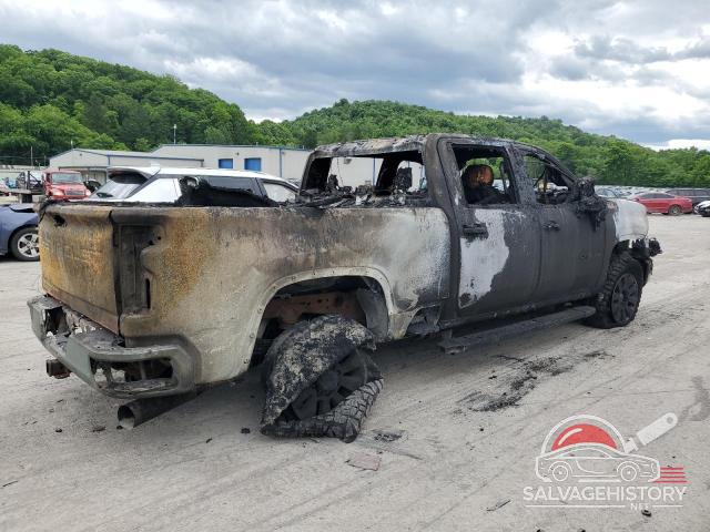 1GC4YPEY9NF169813 2022 CHEVROLET ALL Models photo no. 3
