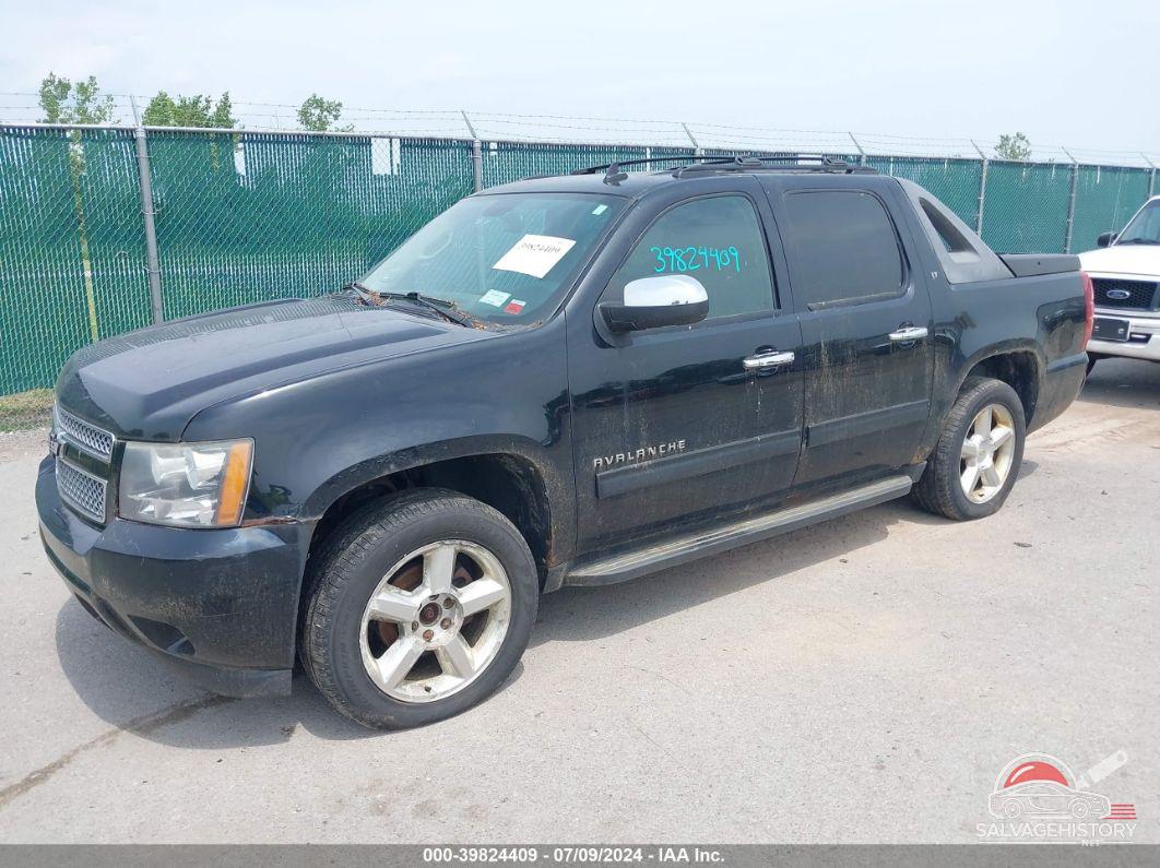 3GNTKFE31BG220069 2011 CHEVROLET AVALANCHE 1500 photo no. 2