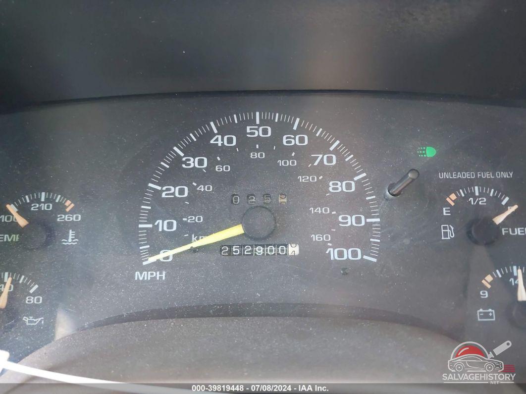 1GNCS13W9V2133422 1997 CHEVROLET BLAZER photo no. 7