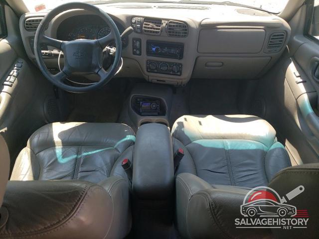 1GNDT13W6Y2327668 2000 CHEVROLET BLAZER photo no. 8