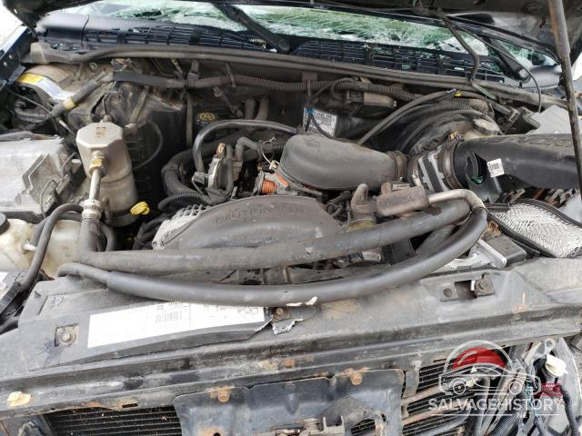 1GNCT18W42K122944 2002 CHEVROLET BLAZER photo no. 12