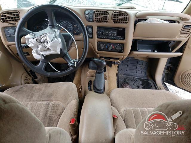 1GNCT18W42K122944 2002 CHEVROLET BLAZER photo no. 8