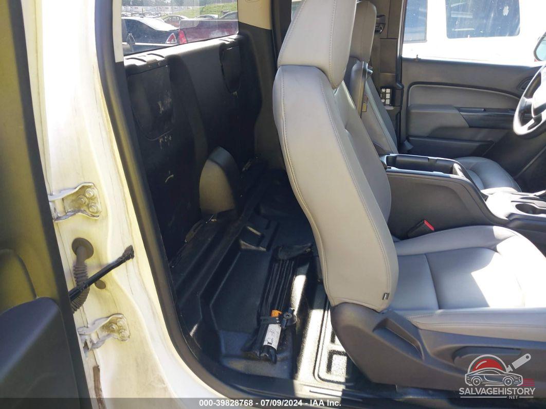 1GCHSBEA5J1328777 2018 CHEVROLET COLORADO photo no. 8