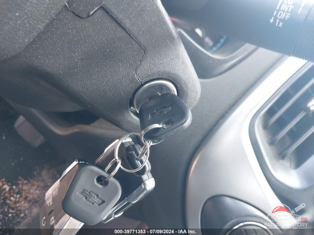 1GCPTEE12J1227397 2018 CHEVROLET COLORADO photo no. 11
