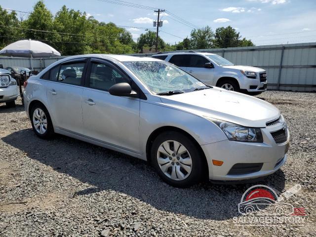 1G1PA5SG4D7314033 2013 CHEVROLET CRUZE photo no. 4