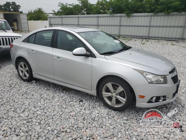 1G1PE5SB6E7323066 2014 CHEVROLET CRUZE photo no. 4